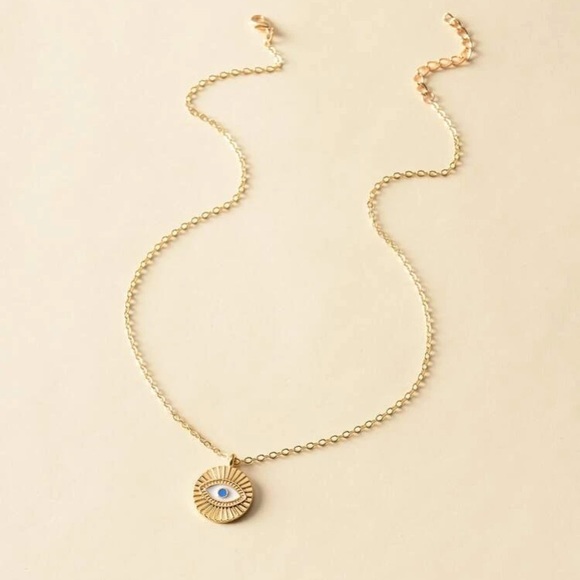 🎉 New Evil Eye Gold Plated Pendant Adjustable Necklace - Picture 2 of 4